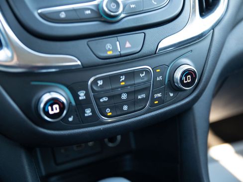 Used 2024 Chevrolet Equinox LT image 15