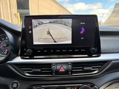 Used 2024 Kia Forte GT-Line w/ GT-Line Premium Package image 38