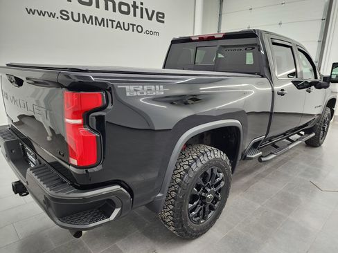 Used 2025 Chevrolet Silverado 2500 LT w/ Trail Boss Package image 4