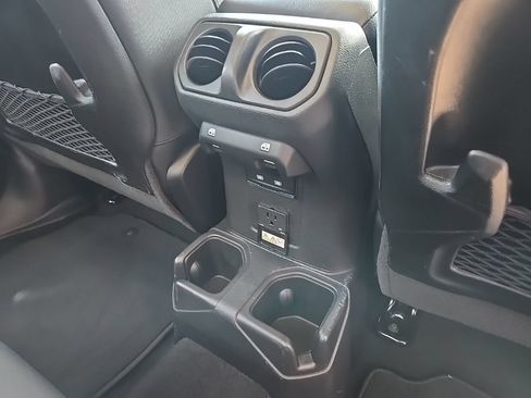 Used 2026 Jeep Gladiator Mojave AWD/4WD image 86