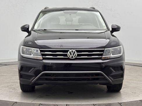 Used 2020 Volkswagen Tiguan S image 2