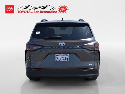 Certified 2025 Toyota Sienna XLE w/ XLE Plus Package AWD/4WD image 4