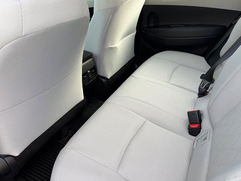 Certified 2025 Toyota Corolla Cross L image 12