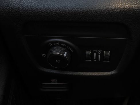 New 2025 Jeep Grand Cherokee Limited w/ Luxury Tech Group II image 31