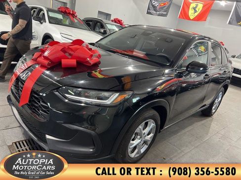Used 2025 Honda HR-V LX image 2
