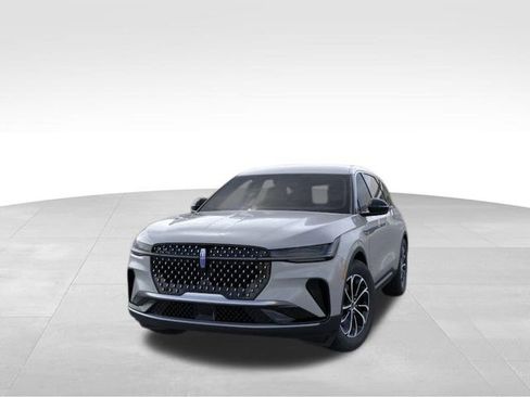 New 2026 Lincoln Nautilus Premier AWD/4WD image 3