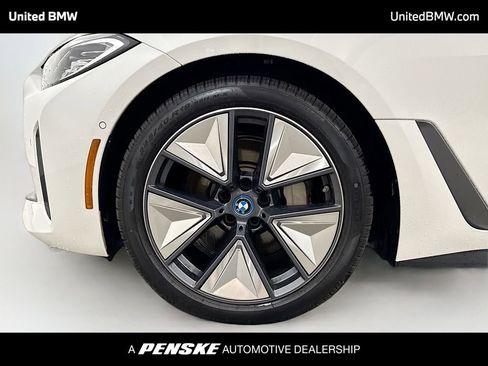 Used 2024 BMW i4 xDrive40i w/ Parking Assistance Package image 2