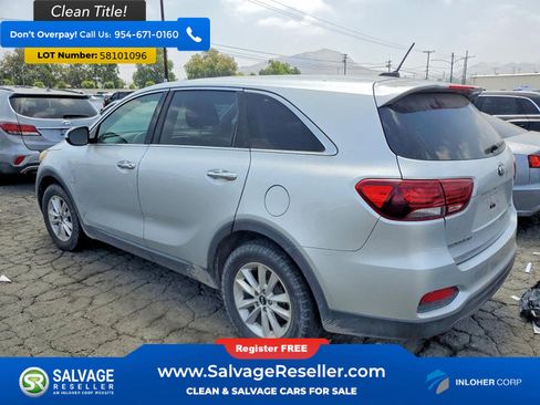Used 2019 Kia Sorento FWD V6 image 3