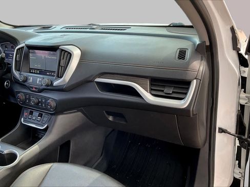 Used 2021 GMC Terrain SLT w/ Elevation Edition FWD image 17