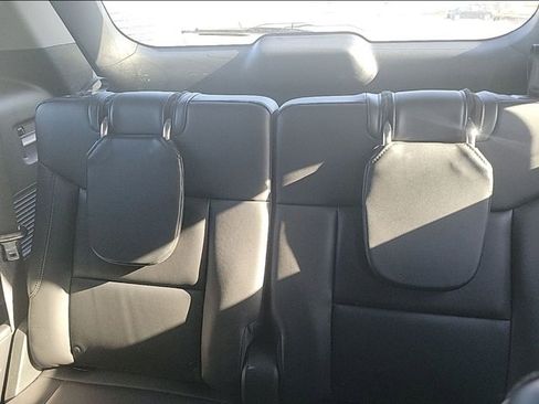 Used 2023 Ford Explorer XLT w/ Equipment Group 202A image 9