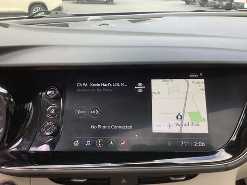 Used 2023 Buick Envision Avenir AWD/4WD image 17