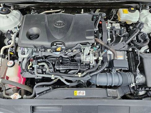 Used 2019 Toyota Avalon Limited image 23