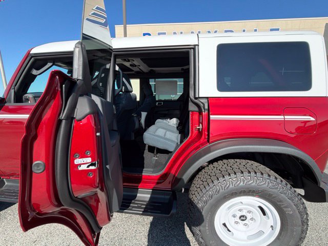 New 2026 Ford Bronco Heritage Edition AWD/4WD image 14