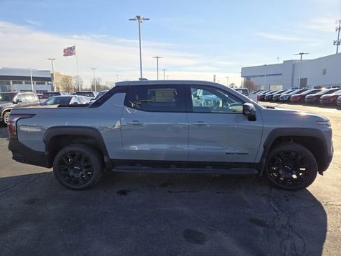 New 2026 Chevrolet Silverado EV LT w/ LPO, Dark Package Plus AWD/4WD image 17