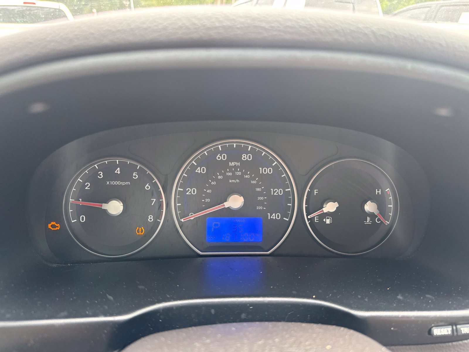 Used 2012 Hyundai Santa Fe SE FWD image 24