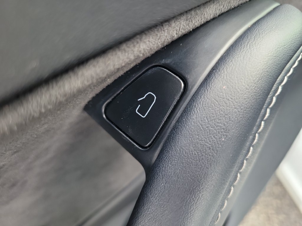 Used 2022 Tesla Model 3 Long Range AWD/4WD image 15