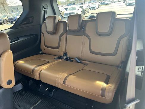 Certified 2025 Nissan Armada SL w/ Captain's Chari Seat Package image 29