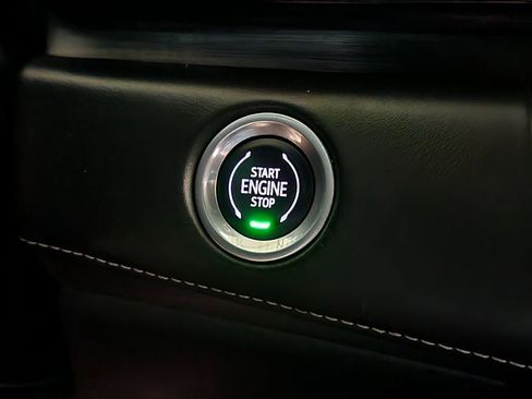 Used 2021 Cadillac Escalade Premium Luxury Platinum image 42