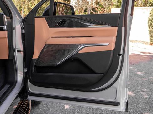 Used 2025 Cadillac Escalade IQ Sport 2 AWD/4WD image 32