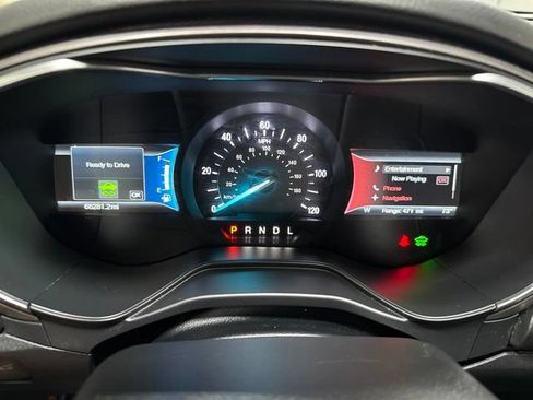 Used 2020 Ford Fusion SE FWD image 15