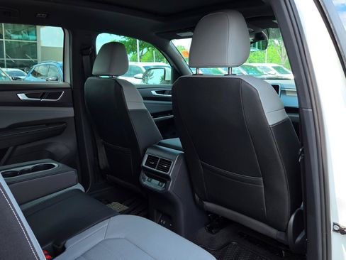 Used 2026 Volkswagen Atlas Cross Sport SEL AWD/4WD image 51