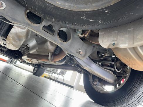 Used 2011 Hyundai Santa Fe Limited image 17