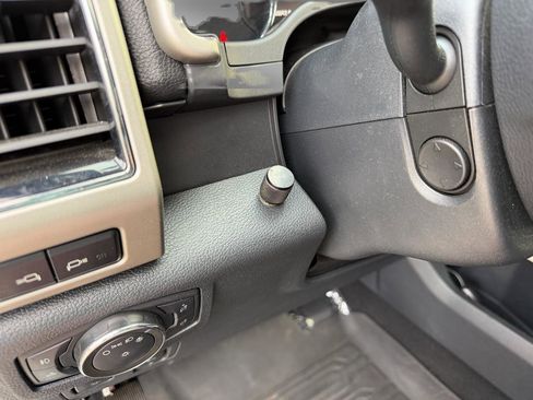 Used 2022 Ford F250 Lariat w/ Lariat Ultimate Package image 42