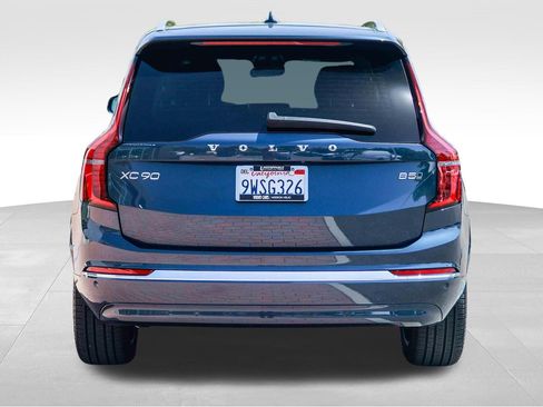 Certified 2026 Volvo XC90 B5 Core AWD/4WD image 6