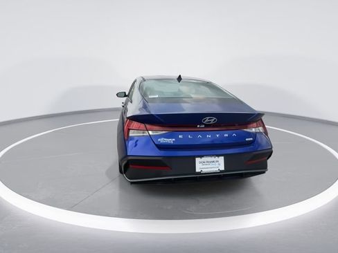 New 2026 Hyundai Elantra Hybrid FWD image 7