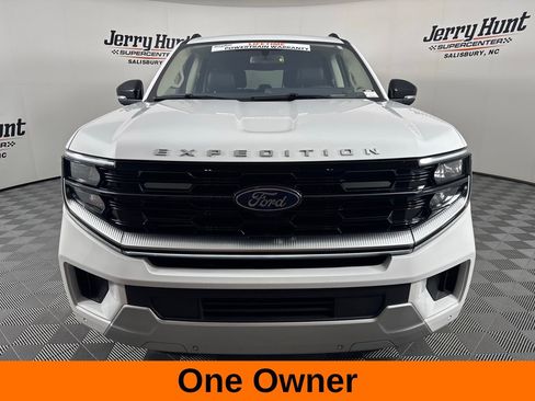 Used 2025 Ford Expedition Max Platinum AWD/4WD image 5