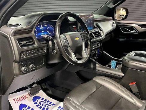 Used 2022 Chevrolet Tahoe LT w/ Luxury Package AWD/4WD image 17