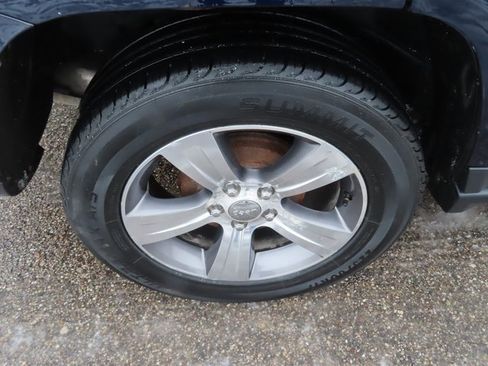 Used 2016 Jeep Compass High Altitude image 13