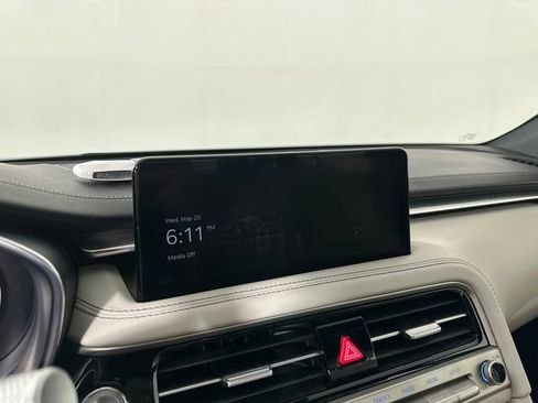 Used 2025 Genesis G70 2.5T RWD image 25