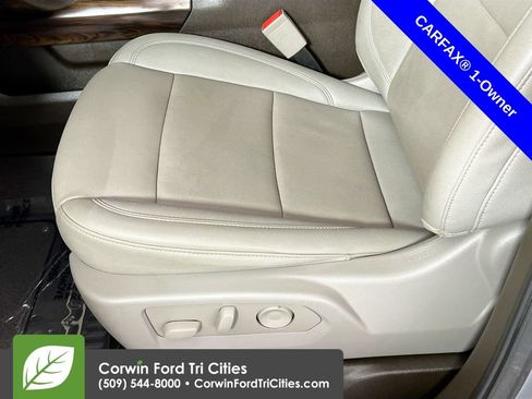 Used 2025 GMC Sierra 1500 SLT w/ SLT Convenience Package AWD/4WD image 23