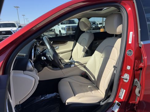 Used 2018 Mercedes-Benz C 300 Sedan w/ Parking Assist Package image 28