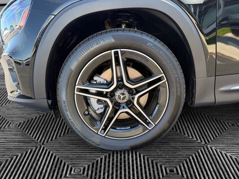 New 2026 Mercedes-Benz GLB 250 4MATIC image 9