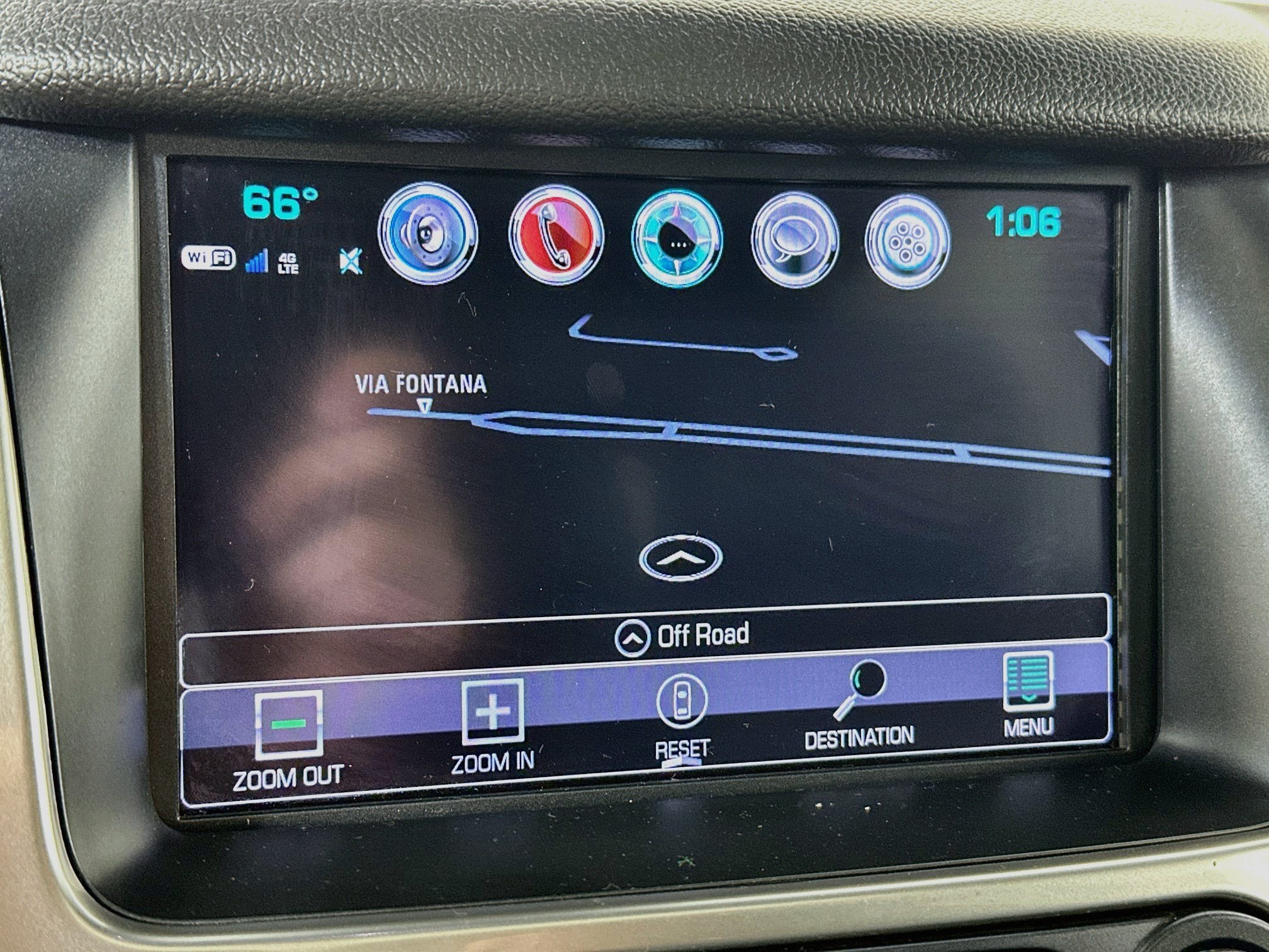Used 2018 Chevrolet Tahoe Premier AWD/4WD image 13