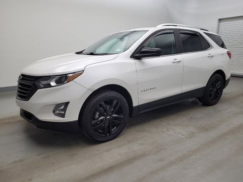 Used 2021 Chevrolet Equinox LT image 2