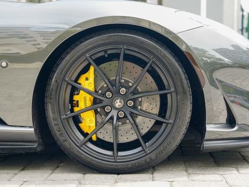 Used 2020 Ferrari 812 Superfast RWD image 38