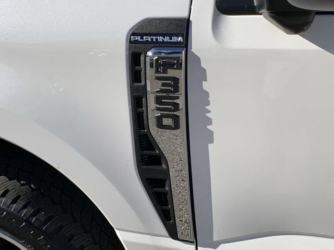 New 2026 Ford F350 Platinum w/ Platinum Plus Package AWD/4WD image 17