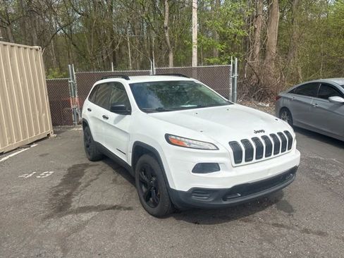 Used 2016 Jeep Cherokee Sport w/ Cold Weather Group image 3