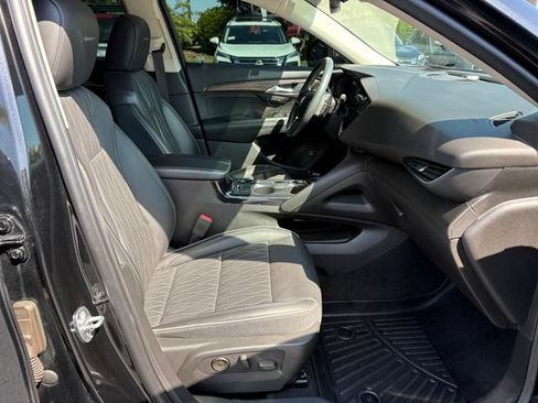Used 2022 Buick Envision Avenir w/ Premium Seat Package AWD/4WD image 21