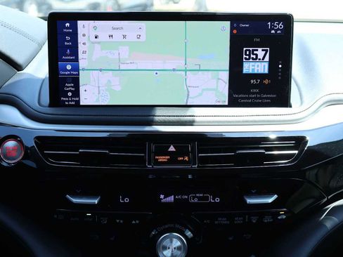 Certified 2026 Acura MDX w/ Technology Package FWD image 16