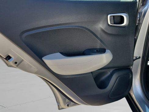 Certified 2023 Hyundai Venue SEL image 9