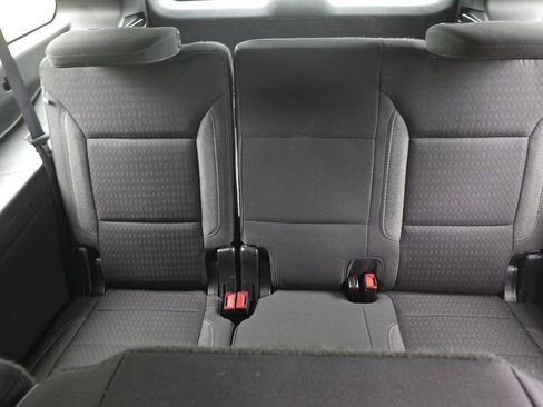 Used 2023 Chevrolet Suburban LS AWD/4WD image 15