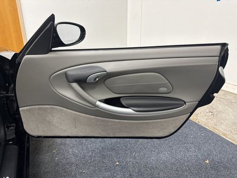 Used 2004 Porsche Boxster S RWD image 17