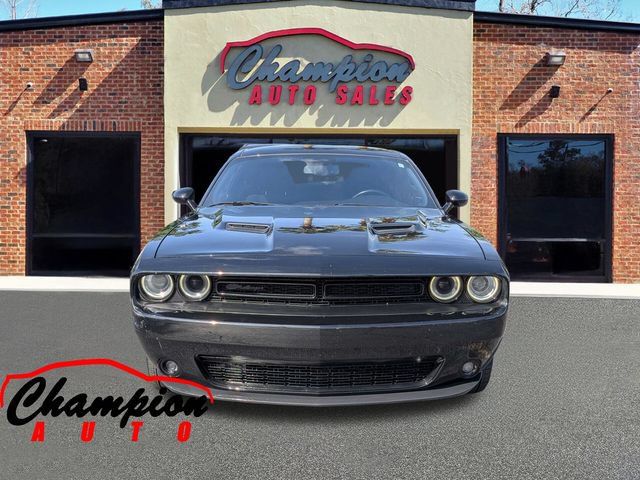 Used 2023 Dodge Challenger SXT w/ Blacktop Package RWD image 10
