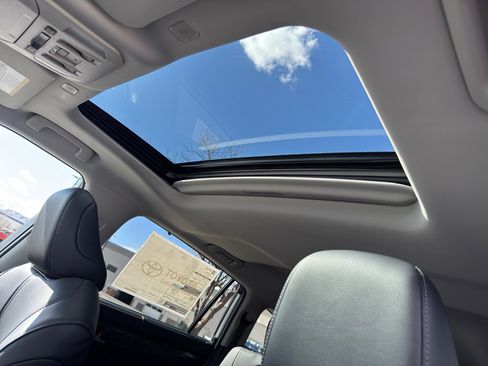 New 2026 Toyota Highlander Limited image 15