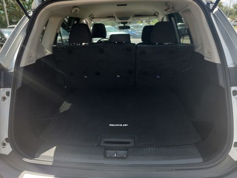Certified 2022 Nissan Rogue SV AWD/4WD image 12