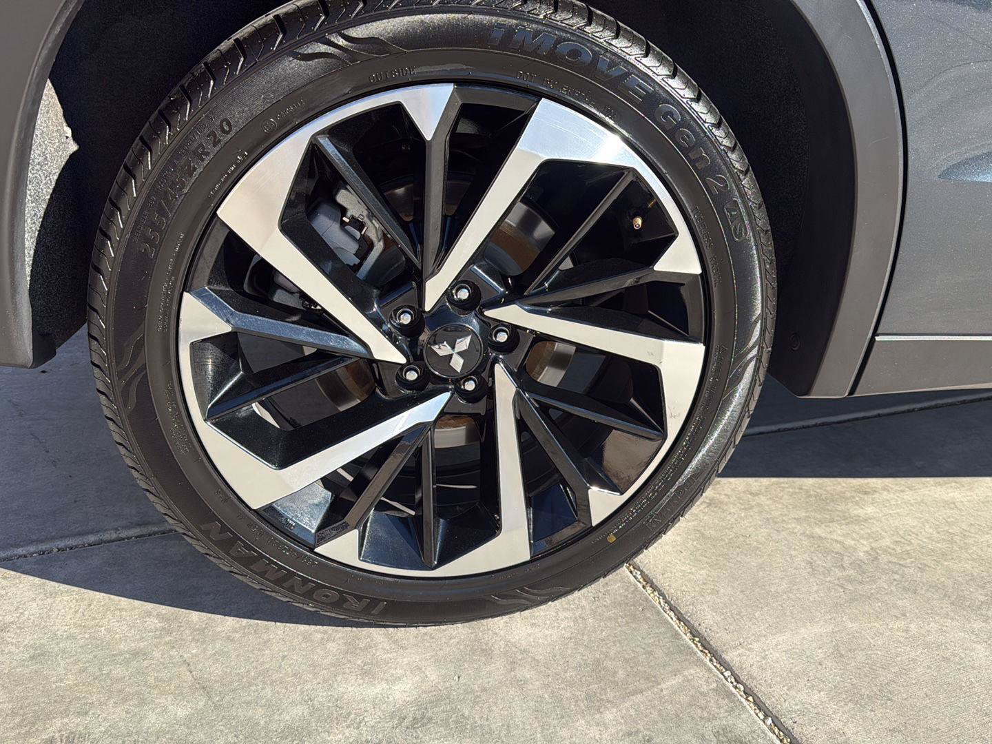 Used 2024 Mitsubishi Outlander FWD image 13